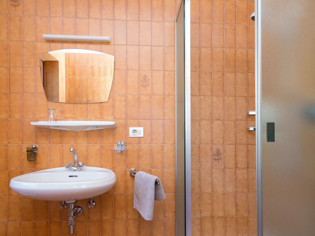 Haus Elisabeth Hotel Nova Ponente Luaran gambar
