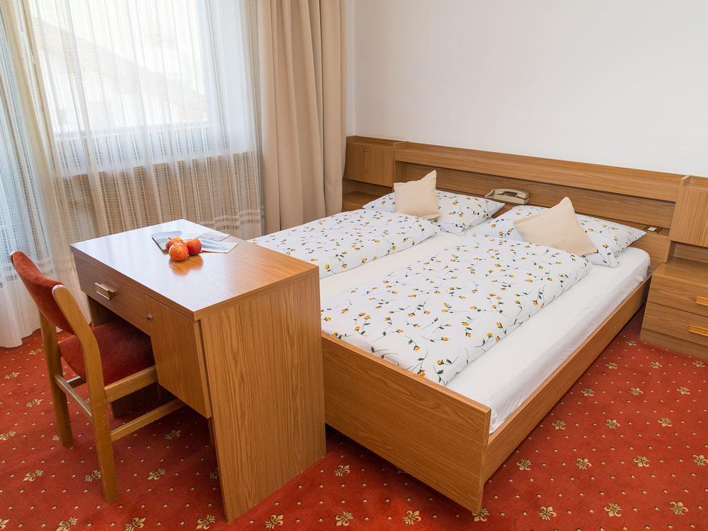Haus Elisabeth Hotel Nova Ponente Luaran gambar