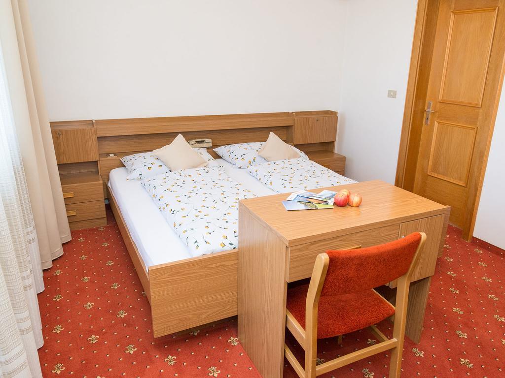 Haus Elisabeth Hotel Nova Ponente Luaran gambar