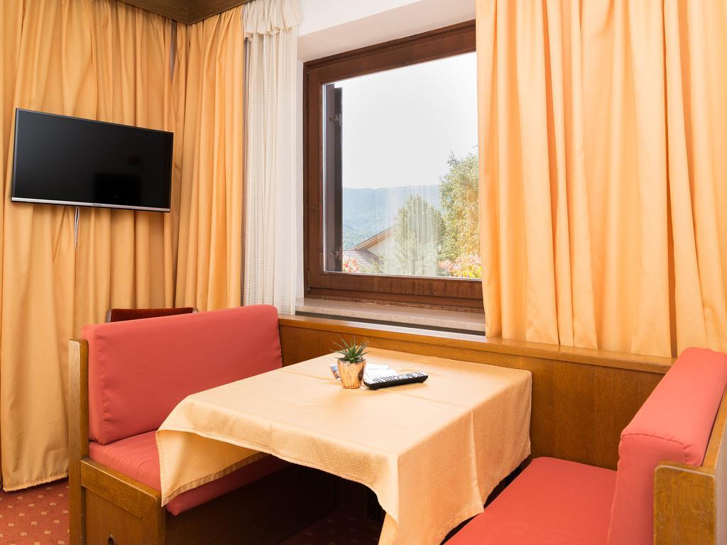 Haus Elisabeth Hotel Nova Ponente Luaran gambar