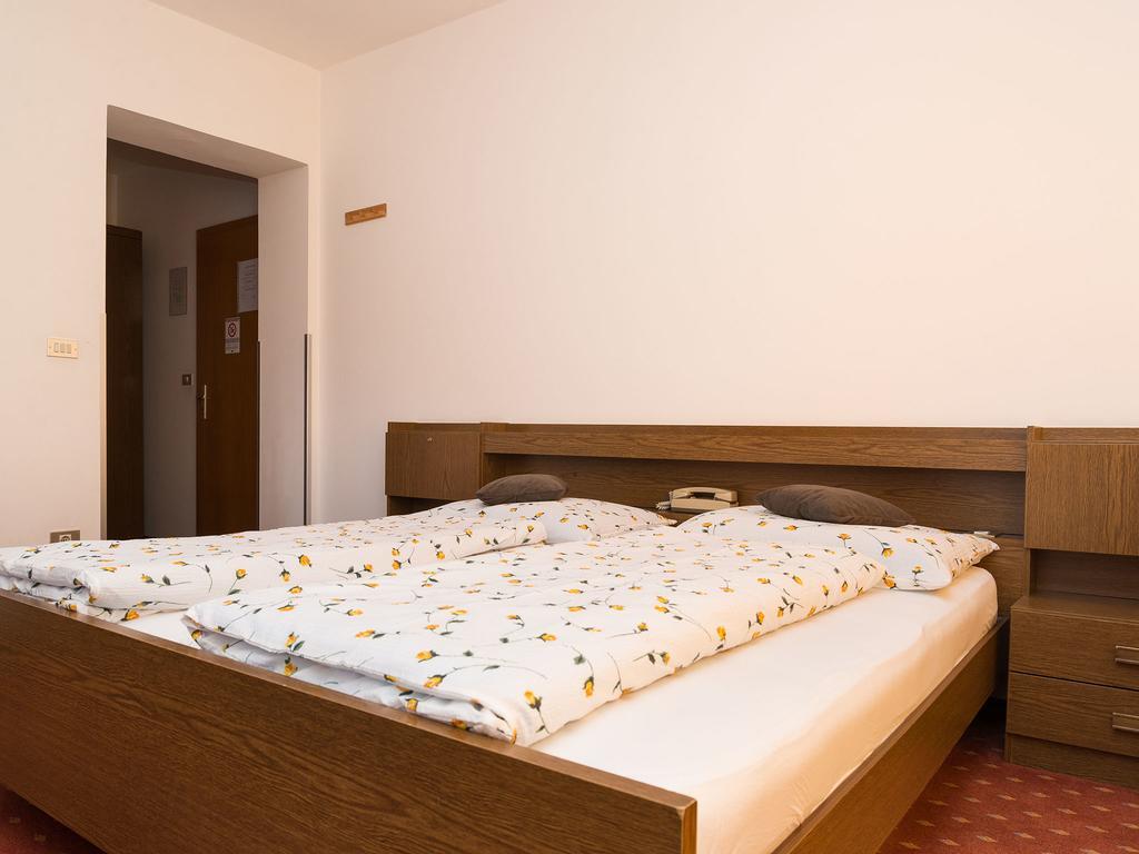 Haus Elisabeth Hotel Nova Ponente Luaran gambar